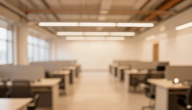 办公空间装修中家具选型的性能与适用条件分析